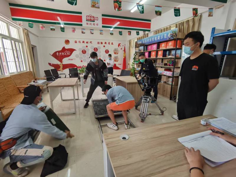 博乐市广告片拍摄公司：极简主义践行者，少即是多的视觉哲学
